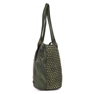 Itzel - The Shopper